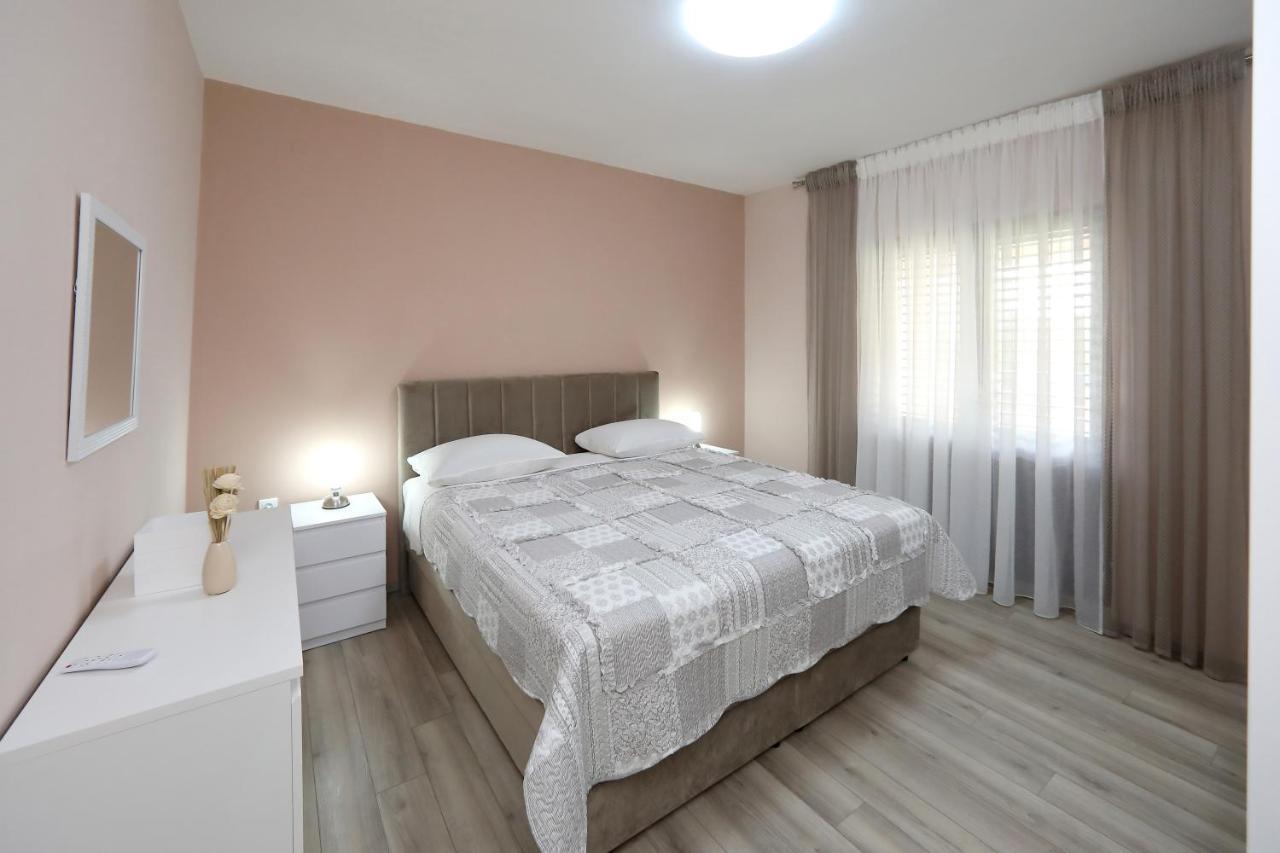 Apartment Lucijan Bibinje Exteriör bild
